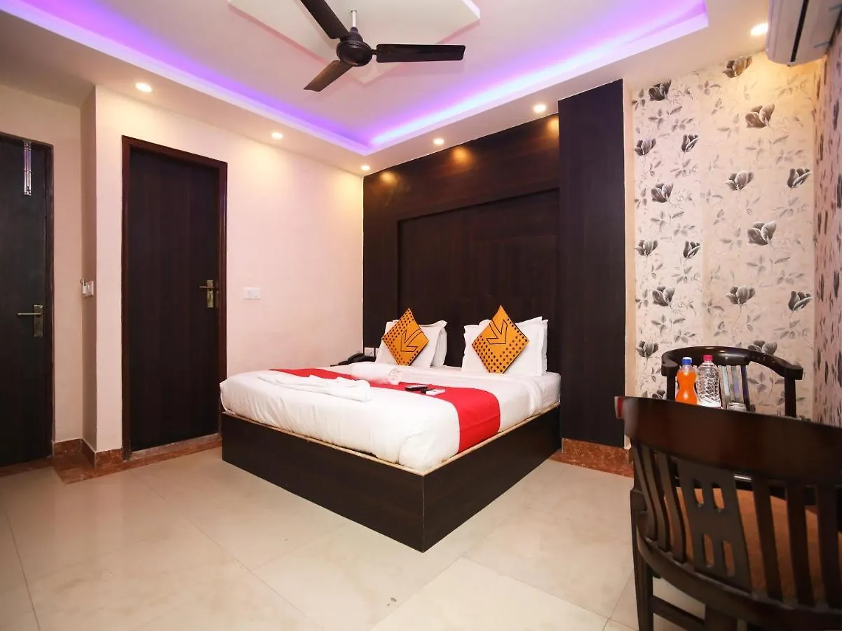 Hotel Luxury Stay New Delhi